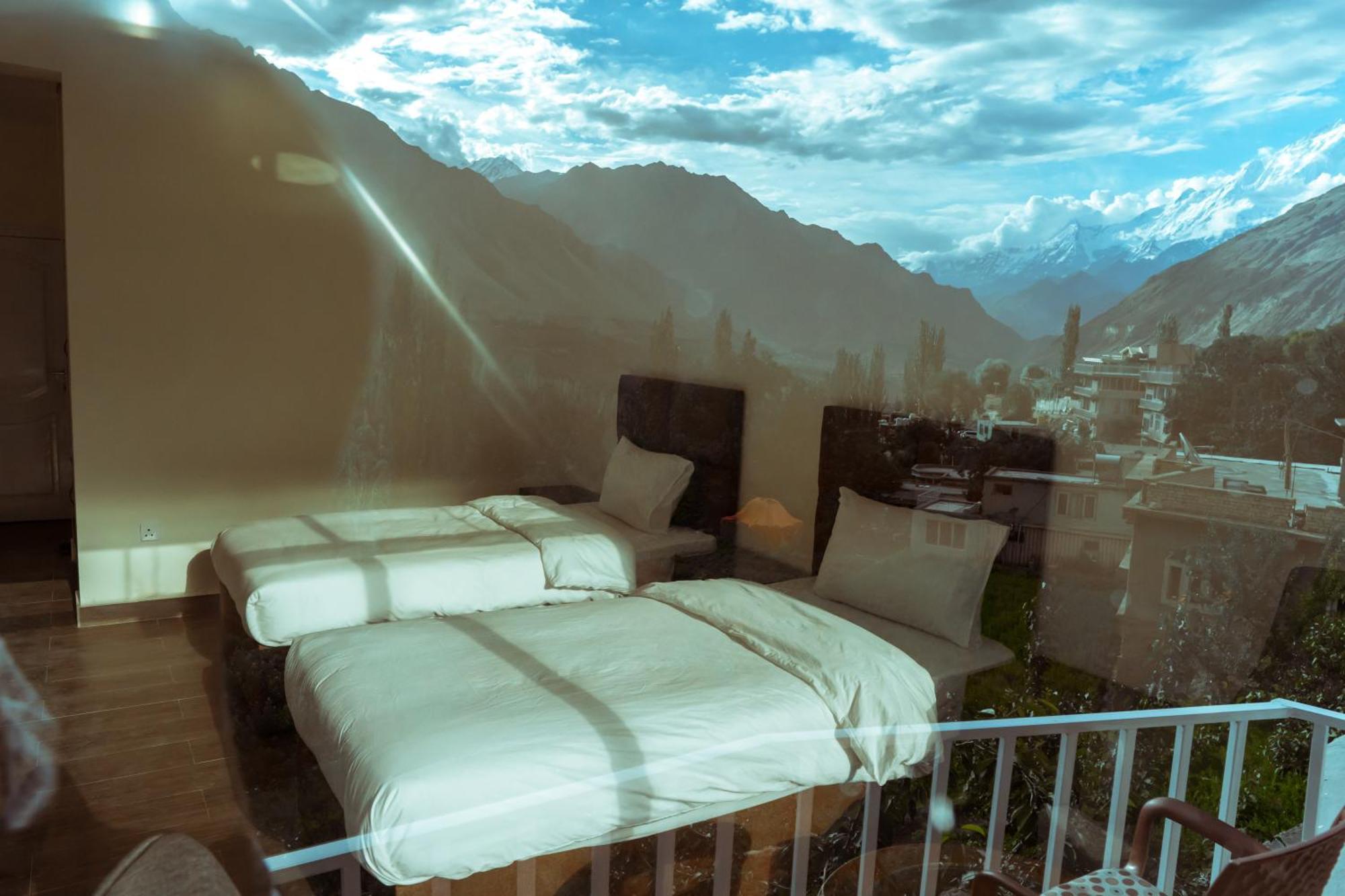 Hilltop Hotel, Hunza Karimabad  Kültér fotó